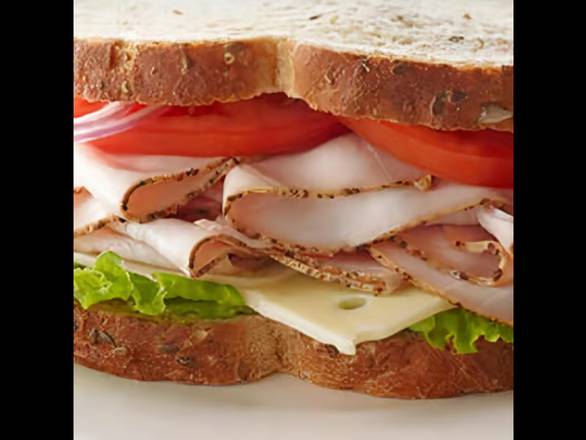 Cracked Pepper Turkey & Cheese