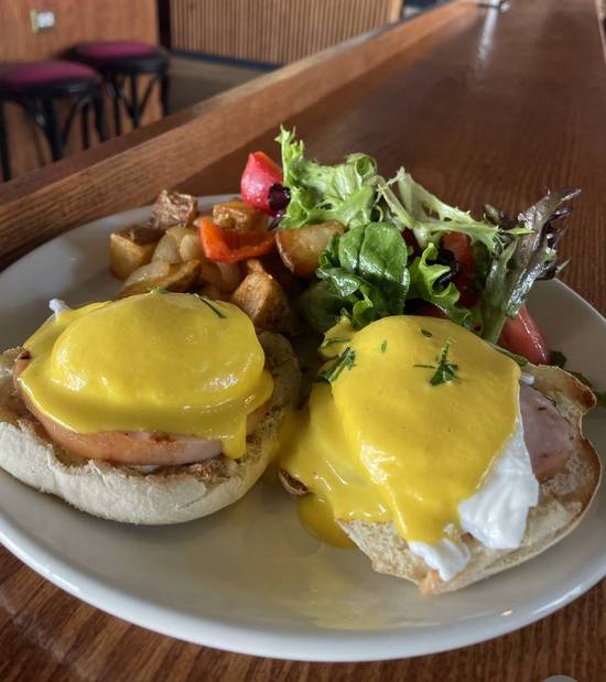 Eggs Benedict