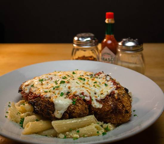 PECHUGA A LA PARMESANA