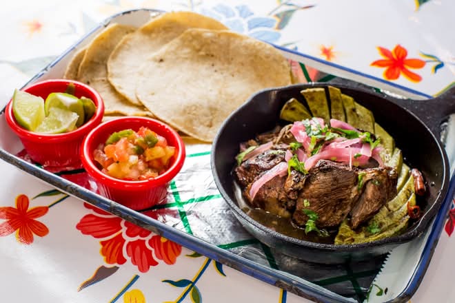 CALI CARNITAS