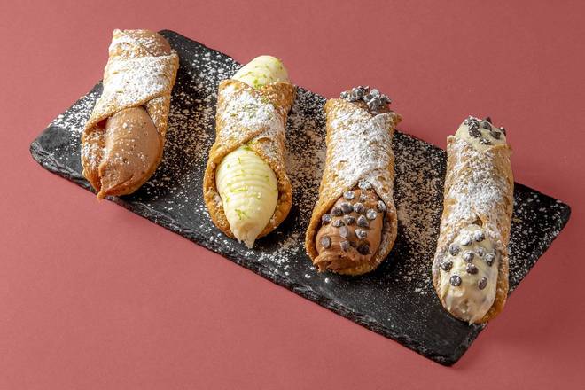 Classic Cannoli