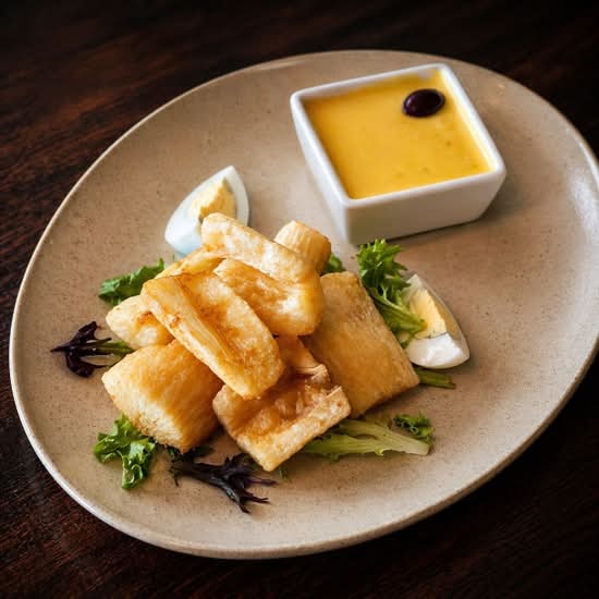 Yuca a la Huancaina