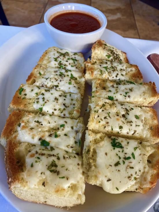 Garlic Bread with Mozzarella Cheese