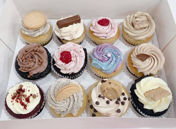 Large Cupcakes (Pack of 12)- Bakers Choice