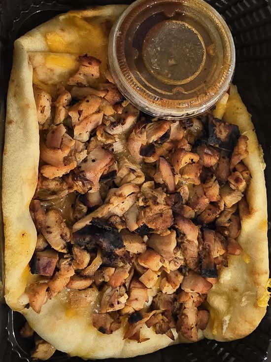 SPICY CHICKEN FLATBREAD