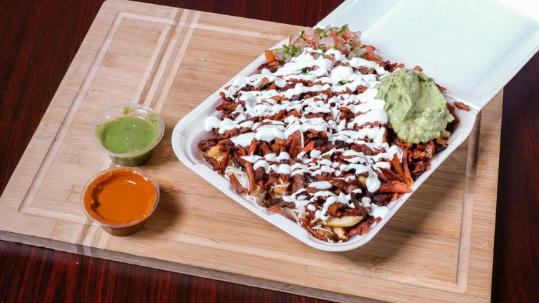 Papas Fritas Con Asada / Asada Fries