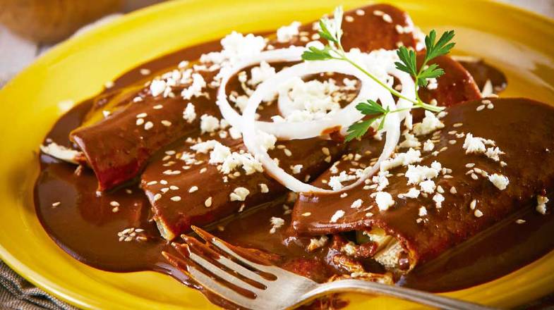Enchiladas de mole
