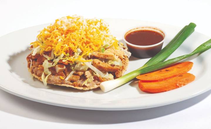 Pollo Asado Tostada
