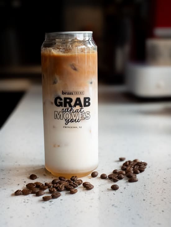 16oz Iced Latte
