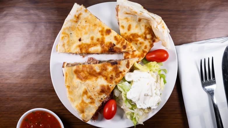 Quesadilla Rellena Lunch