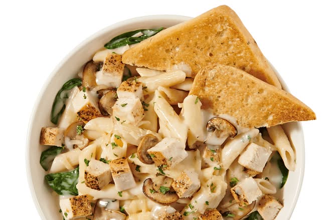 Cheesy Chicken Truffle Pasta
