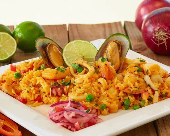 Seafood Fried Rice (Chaufa de Mariscos)