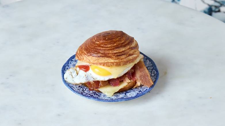 estee's bacon egg & cheese*