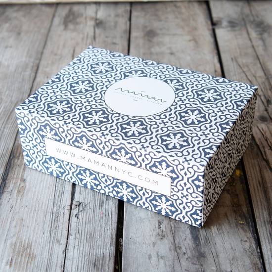 maman blue gift box