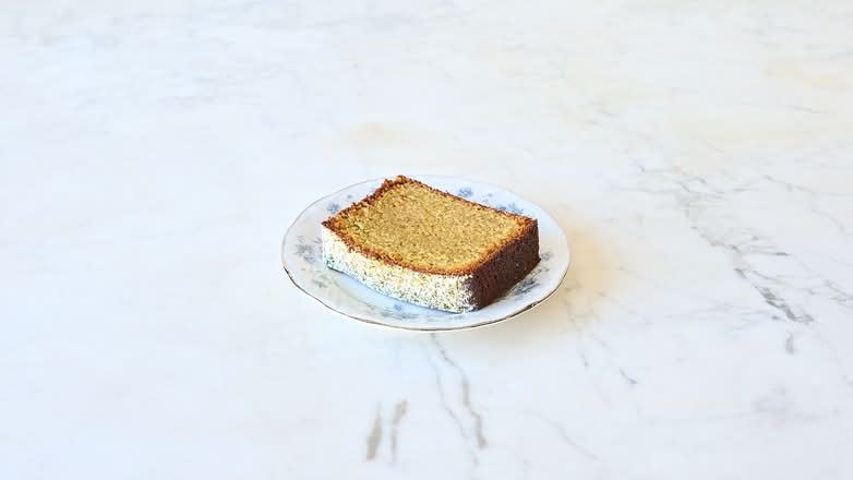 pistachio loaf cake