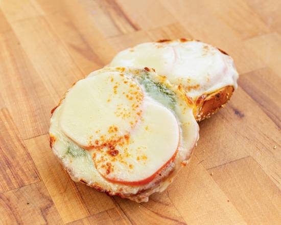 Melted Mozzarella Sandwich