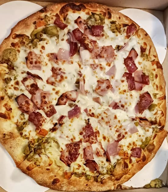 MUFFULETTA PIZZA