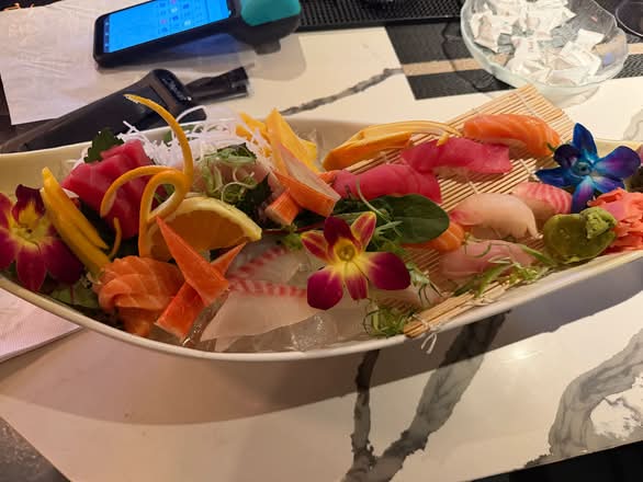 Sushi & Sashimi combo