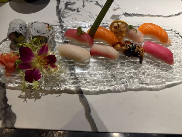 Sushi diner