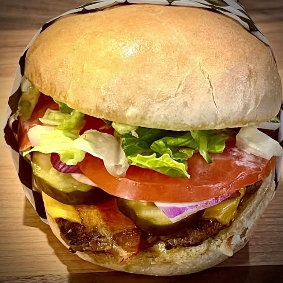 Classic Cheeseburger
