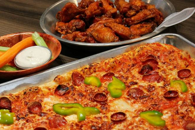 Pizza Party Tray & 40 Wings