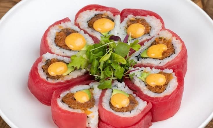 SR11.Dozo Sakura Roll