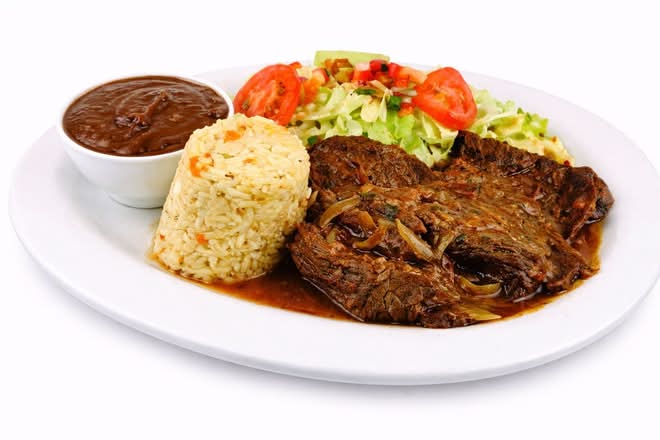 BISTEC ENCEBOLLADO