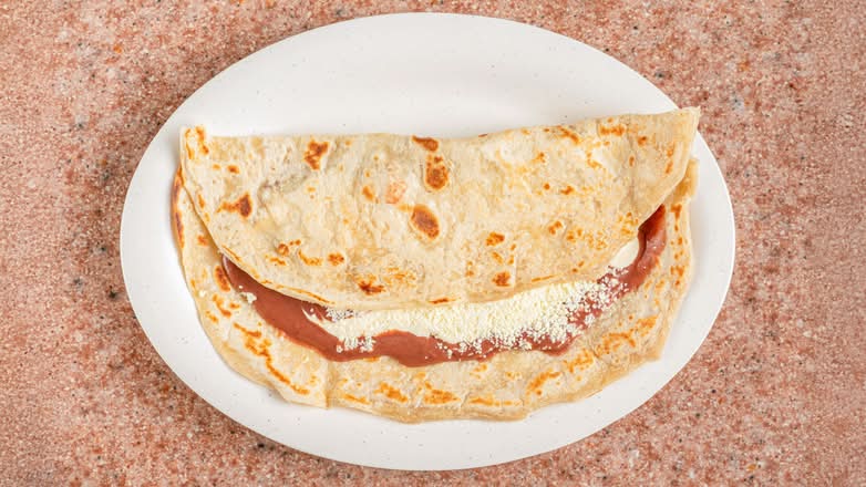 Baleada Sencilla (Queso, Frijol, Crema)