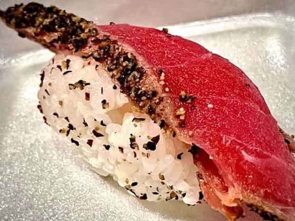 Pepper Tuna Sushi