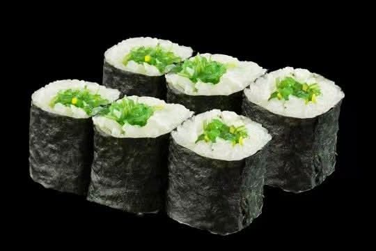 Seaweed Salad Roll