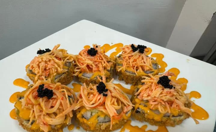 C14.charming Kani Roll