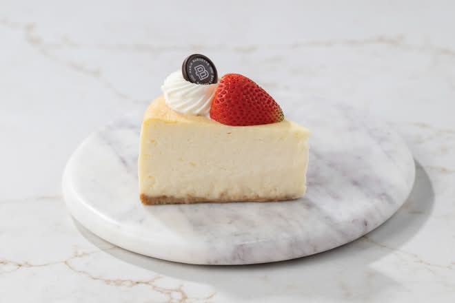 NY Style Cheesecake Slice