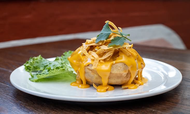 Stuffed Puffy Queso