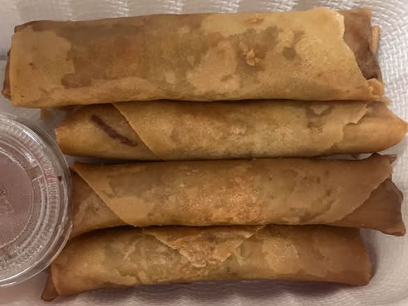 E2. Vegetable Eggrolls - Fried (5 Rolls)
