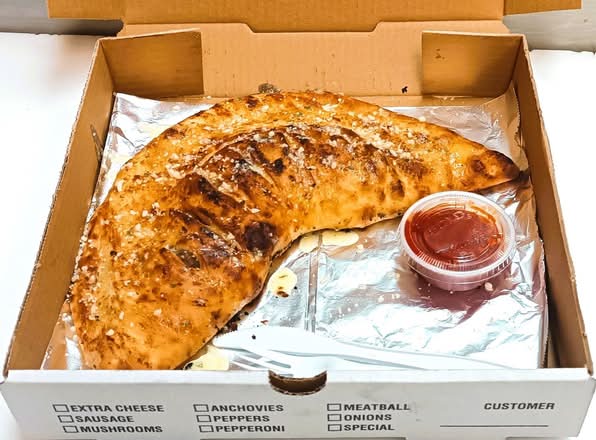 Veggies Calzone (Large)