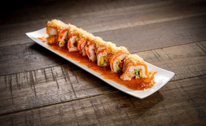 Salmon Sensation Roll (8Pcs)