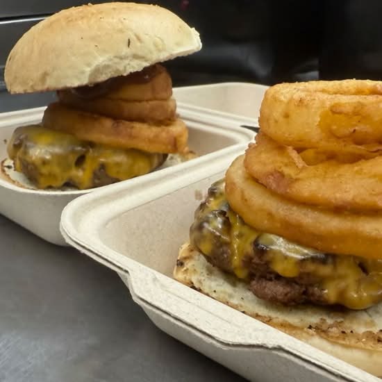 Crispy Onion Ring Burger