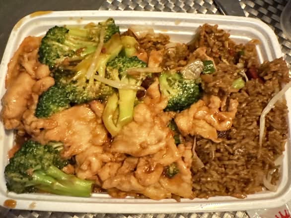 (C) Chicken with Broccoli