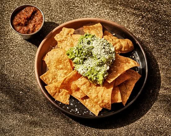 Chips & Guacamole