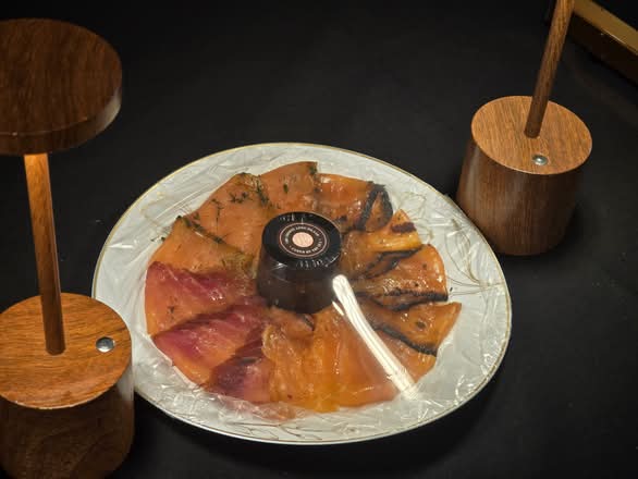 The Lox Sampler