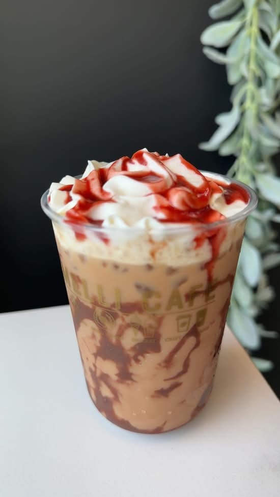 Strawberry Mocha 🍓🍫