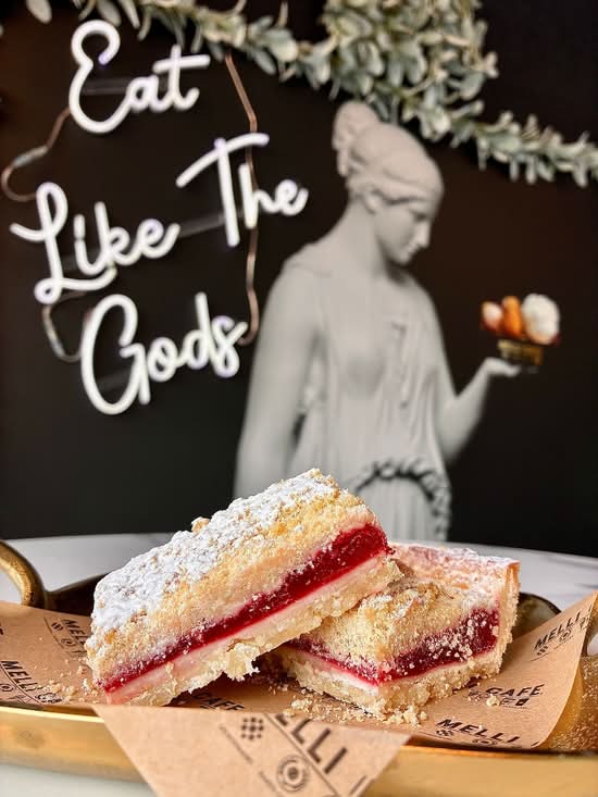 Raspberry Crumble Bar