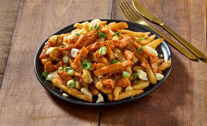 Butter Chicken Poutine