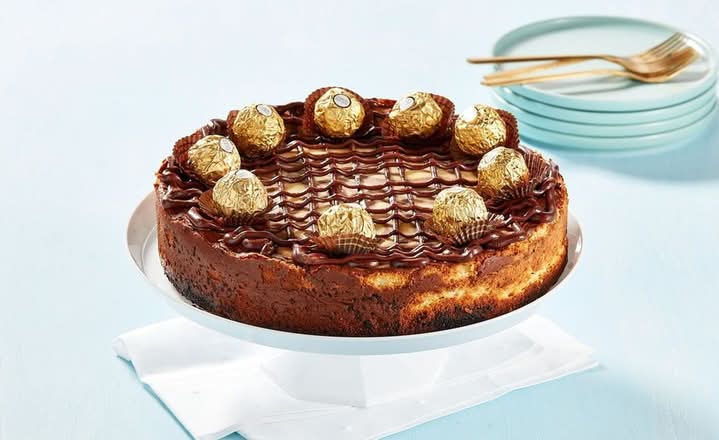 Hazelnut Cheesecake - Whole