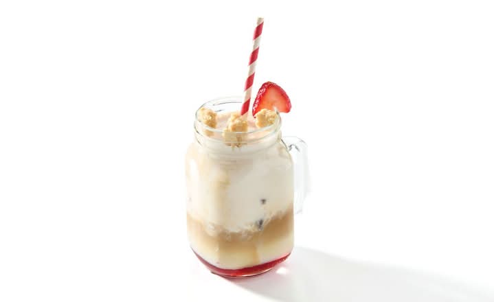 Strawberry Cheesecake Iced Latte