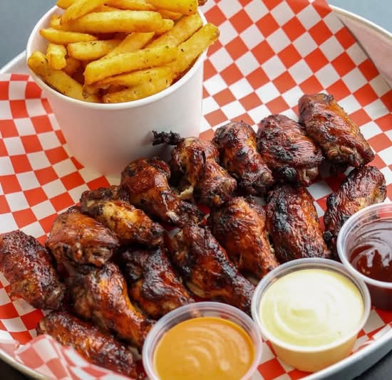 BBQ Jerk Chicken Wings