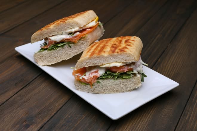 SALMONE PANINI