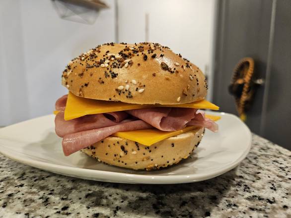 Ham & Cheese Bagel (cold)