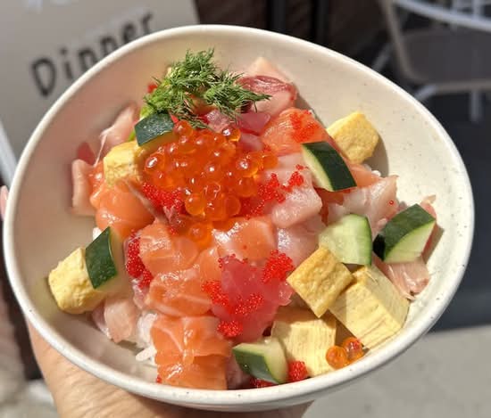 Tokyo Sunset Chirashi Don