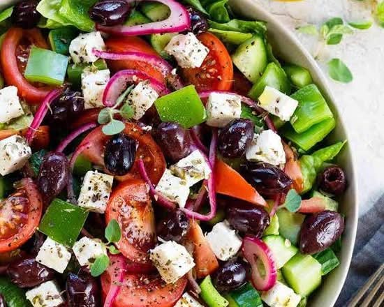 95. 🥬 Greek Salad